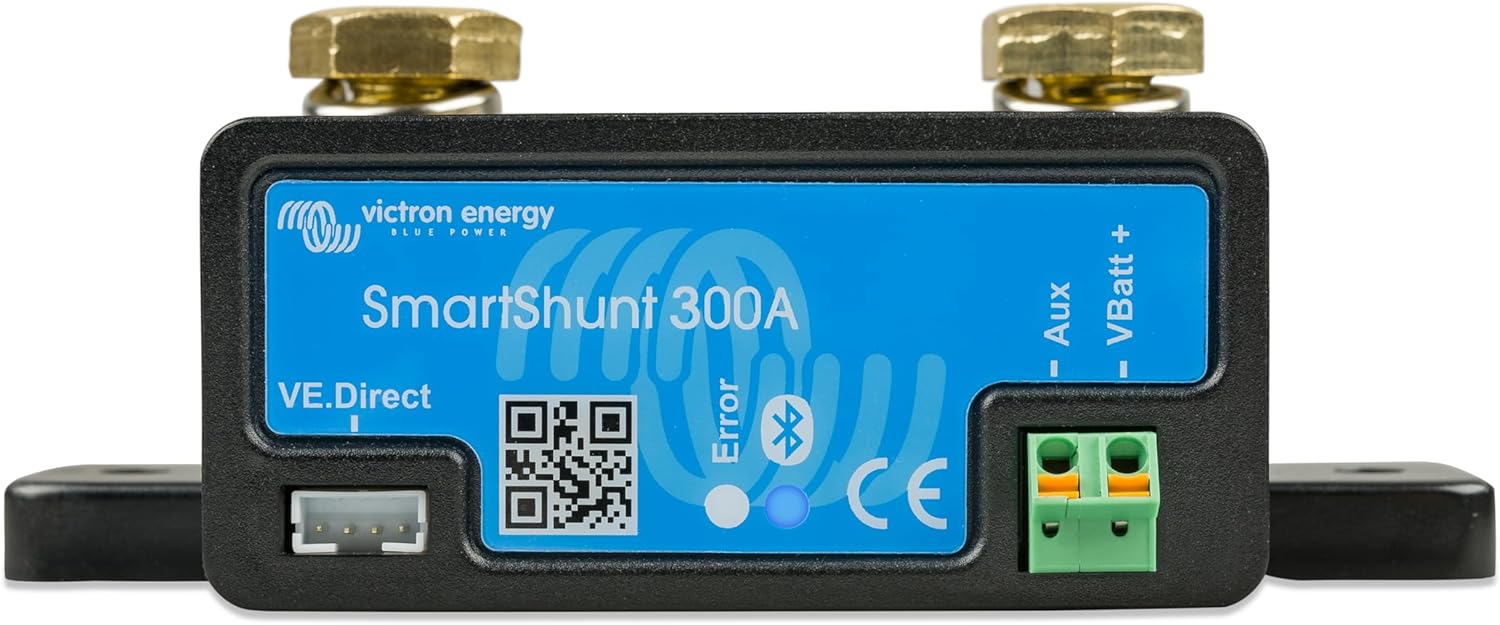 Fotografía técnica oficial de Victron Energy SmartShunt 500A/50mV Monitor de Batería con Bluetooth Integrado - Vista frontal con fondo neutro